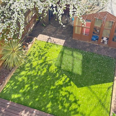 Spacious Double Room With Private Bathroom In Quiet Area Only 20 Min To Central London Streatham Vale Ngoại thất bức ảnh
