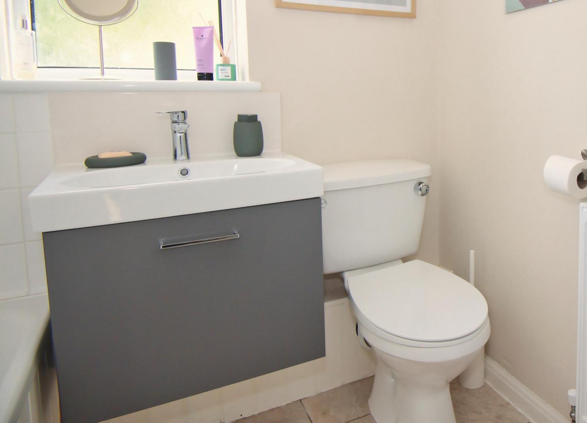 Spacious Double Room With Private Bathroom In Quiet Area Only 20 Min To Central London Streatham Vale Ngoại thất bức ảnh