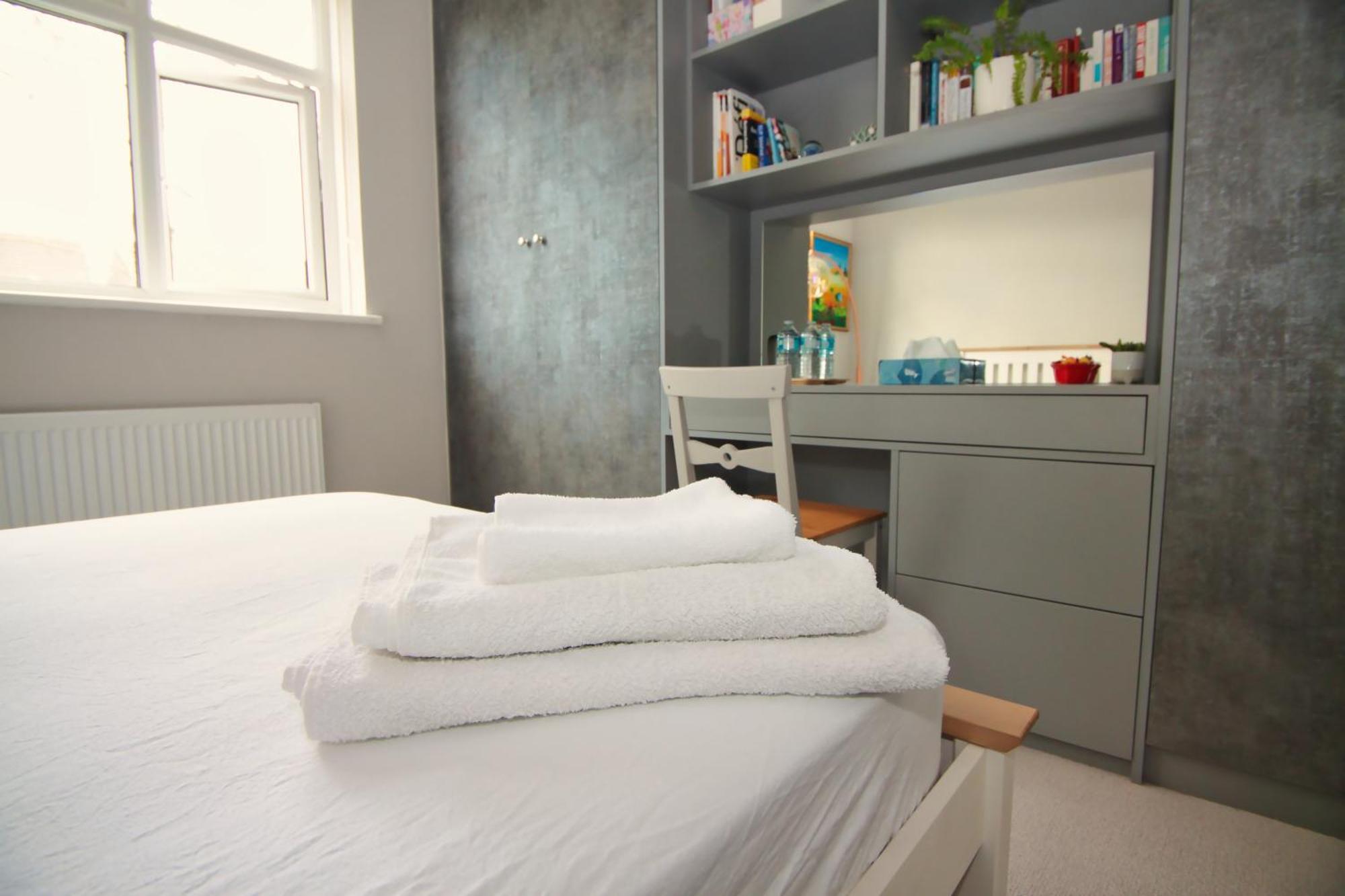 Spacious Double Room With Private Bathroom In Quiet Area Only 20 Min To Central London Streatham Vale Ngoại thất bức ảnh